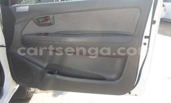 Buy Used Toyota Hilux White Car in Bhunya in Manzini Buy Used Toyota Hilux White Car in Bhunya in Manzini