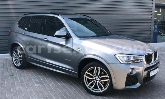 Acheter Occasion Voiture BMW X3 Gris à Hlatikulu, Shiselweni District Acheter Occasion Voiture BMW X3 Gris à Hlatikulu, Shiselweni District