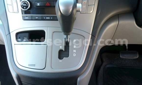 Buy Used Hyundai H1 White Car in Manzini in Manzini Buy Used Hyundai H1 White Car in Manzini in Manzini