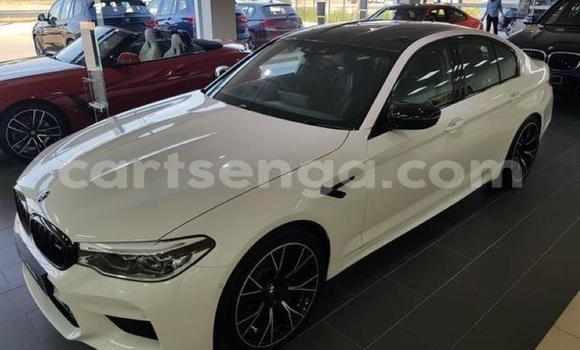 Acheter Occasion Voiture BMW M5 Blanc à Bhunya, Manzini Acheter Occasion Voiture BMW M5 Blanc à Bhunya, Manzini