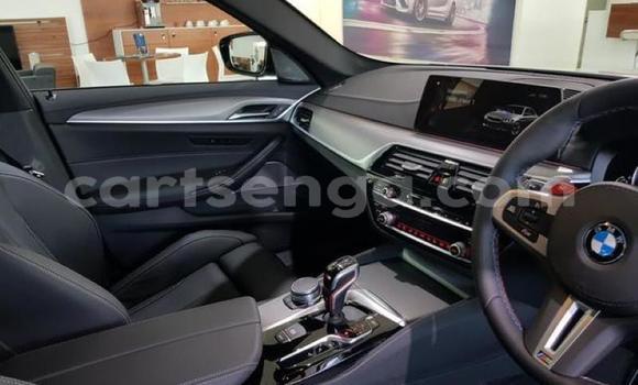 Acheter Occasion Voiture BMW M5 Blanc à Bhunya, Manzini Acheter Occasion Voiture BMW M5 Blanc à Bhunya, Manzini