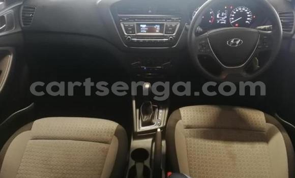 Acheter Occasion Voiture Hyundai i20 Gris à Bhunya, Manzini Acheter Occasion Voiture Hyundai i20 Gris à Bhunya, Manzini