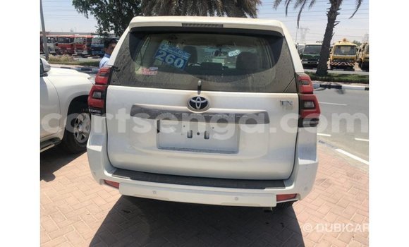 Nunua Imported Toyota Prado White Gari ndani ya Import - Dubai nchini Hhohho Nunua Imported Toyota Prado White Gari ndani ya Import - Dubai nchini Hhohho