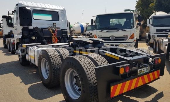 Acheter Occasion Utilitaire Nissan UD Blanc à Bhunya, Manzini Acheter Occasion Utilitaire Nissan UD Blanc à Bhunya, Manzini