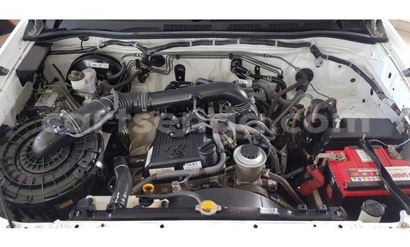 Acheter Occasion Voiture Toyota Hilux Blanc à Bhunya, Manzini Acheter Occasion Voiture Toyota Hilux Blanc à Bhunya, Manzini