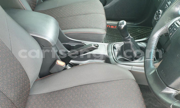 Acheter Occasion Voiture Isuzu KB Blanc à Bhunya, Manzini Acheter Occasion Voiture Isuzu KB Blanc à Bhunya, Manzini