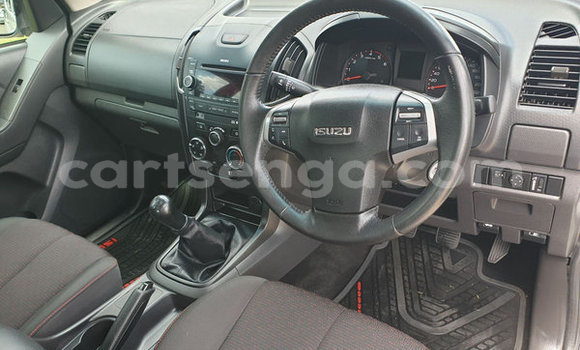 Acheter Occasion Voiture Isuzu KB Blanc à Bhunya, Manzini Acheter Occasion Voiture Isuzu KB Blanc à Bhunya, Manzini