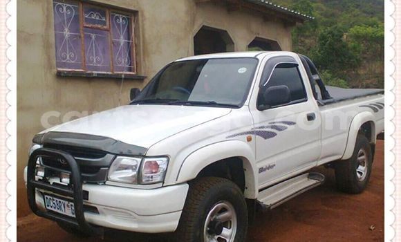 Buy Used Toyota Hilux White Car in Manzini in Swaziland Buy Used Toyota Hilux White Car in Manzini in Swaziland