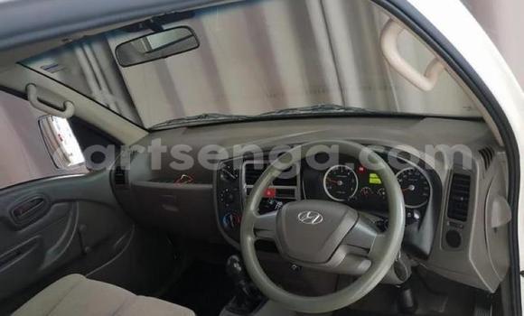 Acheter Occasion Voiture Hyundai H200 Blanc à Bhunya, Manzini Acheter Occasion Voiture Hyundai H200 Blanc à Bhunya, Manzini