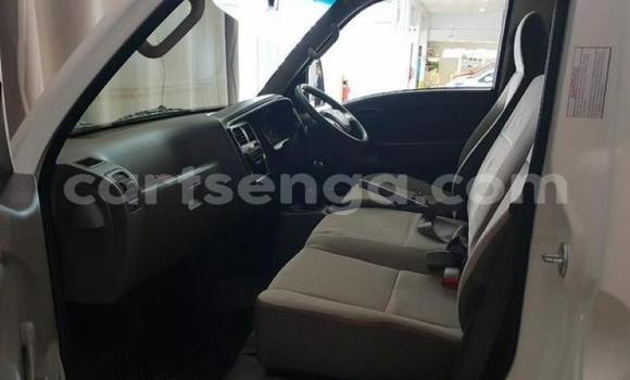 Acheter Occasion Voiture Hyundai H200 Blanc à Bhunya, Manzini Acheter Occasion Voiture Hyundai H200 Blanc à Bhunya, Manzini