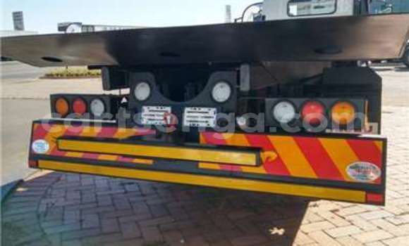 Acheter Occasion Utilitaire Isuzu FTR 850 Blanc à Bhunya, Manzini Acheter Occasion Utilitaire Isuzu FTR 850 Blanc à Bhunya, Manzini