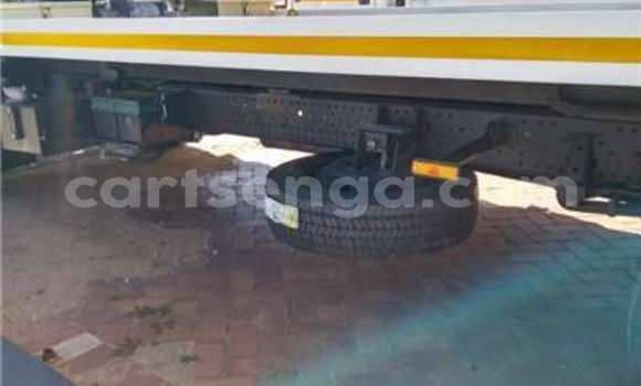 Acheter Occasion Utilitaire Isuzu FTR 850 Blanc à Bhunya, Manzini Acheter Occasion Utilitaire Isuzu FTR 850 Blanc à Bhunya, Manzini
