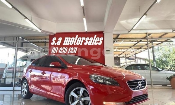 Buy Used Volvo V40 Red Car in Bulembu in Hhohho Buy Used Volvo V40 Red Car in Bulembu in Hhohho