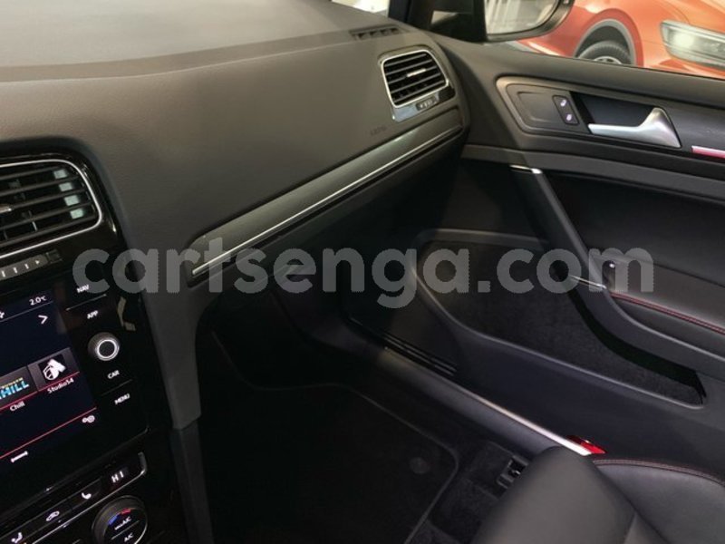 Big with watermark 5757200 04935 2018 volkswagen golf gti 012