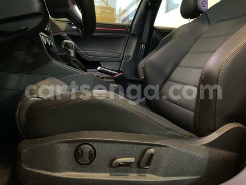 Big with watermark 5757200 00106 2018 volkswagen golf gti 016