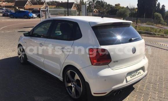Nunua Ilio tumika Volkswagen Polo GTI White Gari ndani ya Manzini nchini Manzini Nunua Ilio tumika Volkswagen Polo GTI White Gari ndani ya Manzini nchini Manzini