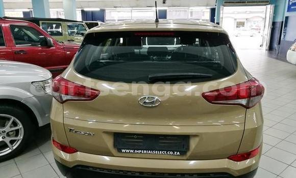 Acheter Occasion Voiture Hyundai Accent Marron à Bhunya, Manzini Acheter Occasion Voiture Hyundai Accent Marron à Bhunya, Manzini