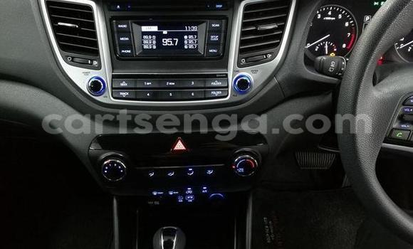 Acheter Occasion Voiture Hyundai Accent Marron à Bhunya, Manzini Acheter Occasion Voiture Hyundai Accent Marron à Bhunya, Manzini