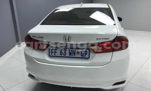 Acheter Occasion Voiture Honda Ballade Blanc à Bulembu, Hhohho Acheter Occasion Voiture Honda Ballade Blanc à Bulembu, Hhohho