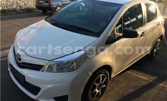 Buy Used Toyota Yaris White Car in Bhunya in Manzini Buy Used Toyota Yaris White Car in Bhunya in Manzini