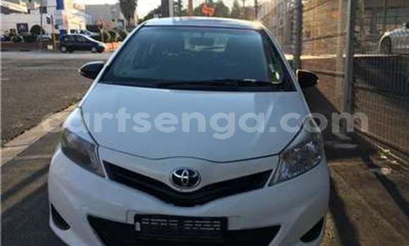 Buy Used Toyota Yaris White Car in Bhunya in Manzini Buy Used Toyota Yaris White Car in Bhunya in Manzini