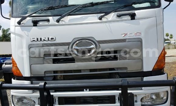 Nunua Ilio tumika Hino Ranger White Lori ndani ya Mbabane nchini Manzini Nunua Ilio tumika Hino Ranger White Lori ndani ya Mbabane nchini Manzini