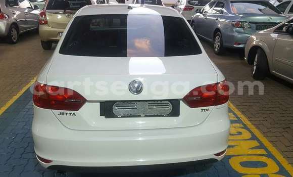 Buy Used Volkswagen Jetta White Car in Ezulwini in Hhohho Buy Used Volkswagen Jetta White Car in Ezulwini in Hhohho