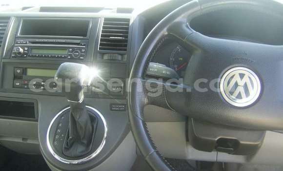 Buy Used Volkswagen Caravelle Silver Car in Bhunya in Manzini Buy Used Volkswagen Caravelle Silver Car in Bhunya in Manzini