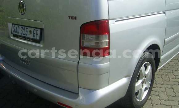 Buy Used Volkswagen Caravelle Silver Car in Bhunya in Manzini Buy Used Volkswagen Caravelle Silver Car in Bhunya in Manzini