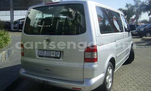 Buy Used Volkswagen Caravelle Silver Car in Bhunya in Manzini Buy Used Volkswagen Caravelle Silver Car in Bhunya in Manzini