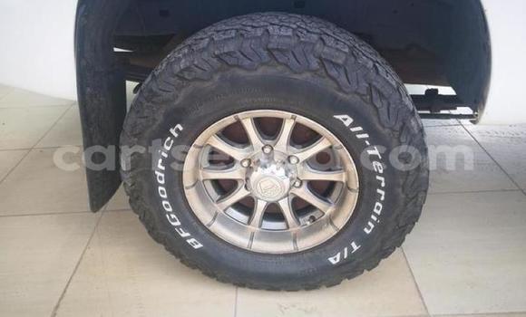 Buy Used Toyota Hilux White Car in Ezulwini in Hhohho Buy Used Toyota Hilux White Car in Ezulwini in Hhohho