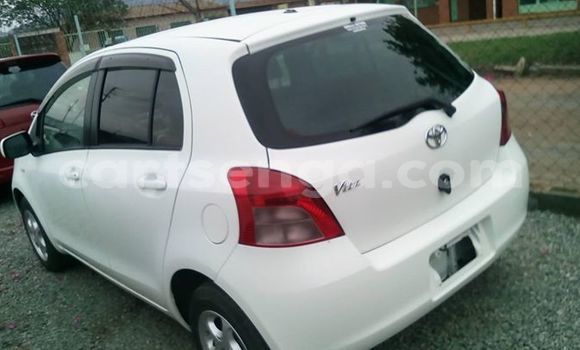 Buy Used Toyota Vitz White Car in Manzini in Swaziland Buy Used Toyota Vitz White Car in Manzini in Swaziland