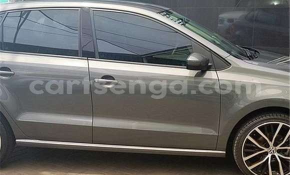 Nunua Ilio tumika Volkswagen Polo Black Gari ndani ya Manzini nchini Manzini Nunua Ilio tumika Volkswagen Polo Black Gari ndani ya Manzini nchini Manzini