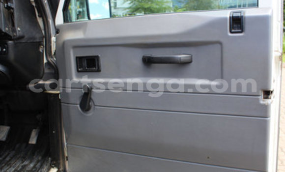 Buy Used Land Rover Defender Other Car in Bhunya in Manzini Buy Used Land Rover Defender Other Car in Bhunya in Manzini