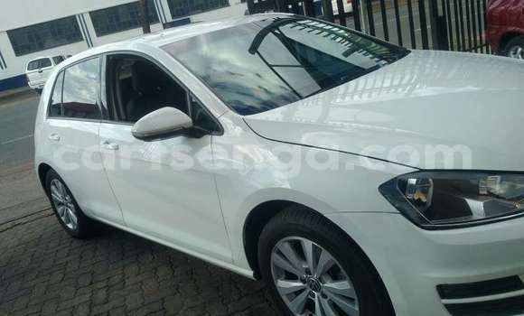 Buy Used Volkswagen Golf White Car in Bhunya in Manzini Buy Used Volkswagen Golf White Car in Bhunya in Manzini