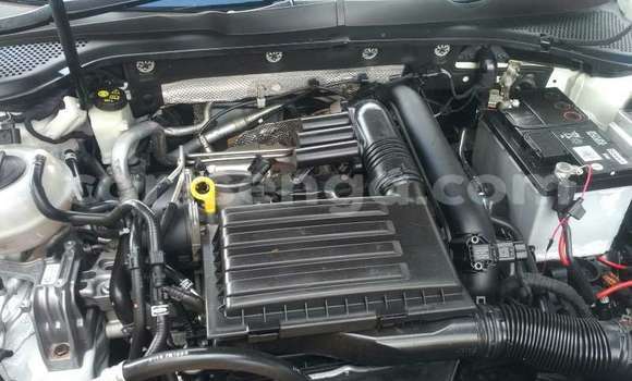 Buy Used Volkswagen Golf White Car in Bhunya in Manzini Buy Used Volkswagen Golf White Car in Bhunya in Manzini