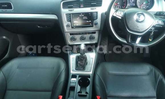 Buy Used Volkswagen Golf White Car in Bhunya in Manzini Buy Used Volkswagen Golf White Car in Bhunya in Manzini