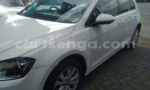 Buy Used Volkswagen Golf White Car in Bhunya in Manzini Buy Used Volkswagen Golf White Car in Bhunya in Manzini