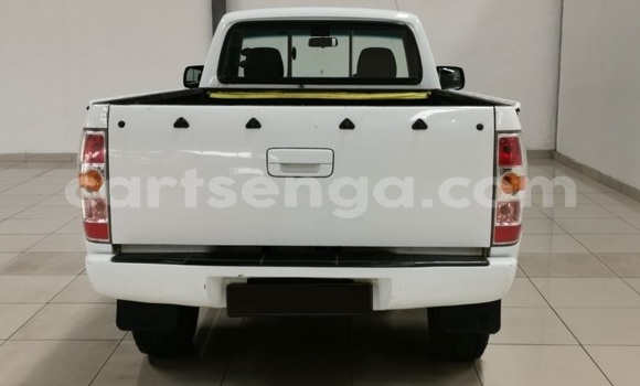 Buy Used Mazda BT-50 White Car in Lobamba in Manzini Buy Used Mazda BT-50 White Car in Lobamba in Manzini