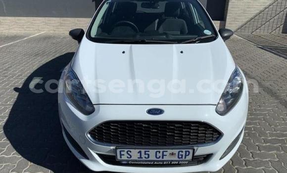 Nunua Ilio tumika Ford Fiesta White Gari ndani ya Manzini nchini Manzini Nunua Ilio tumika Ford Fiesta White Gari ndani ya Manzini nchini Manzini