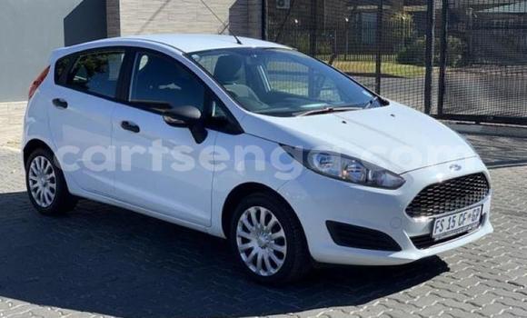 Nunua Ilio tumika Ford Fiesta White Gari ndani ya Manzini nchini Manzini Nunua Ilio tumika Ford Fiesta White Gari ndani ya Manzini nchini Manzini