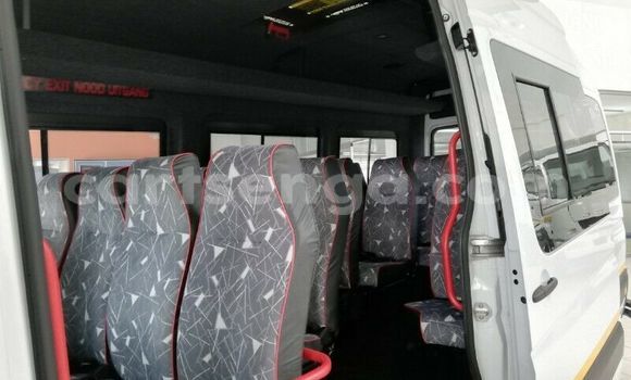 Buy Used Mercedes‒Benz S–Class White Car in Ezulwini in Hhohho Buy Used Mercedes‒Benz S–Class White Car in Ezulwini in Hhohho