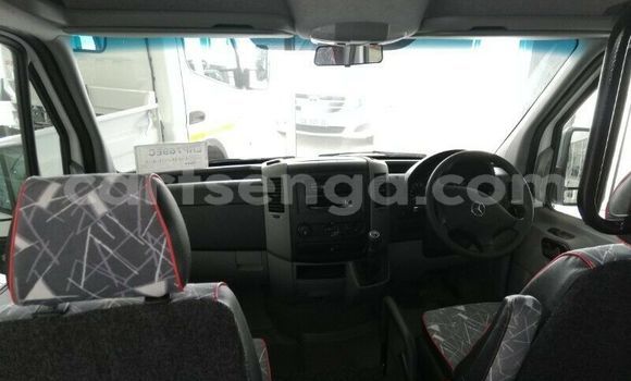 Buy Used Mercedes‒Benz S–Class White Car in Ezulwini in Hhohho Buy Used Mercedes‒Benz S–Class White Car in Ezulwini in Hhohho