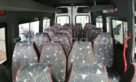 Buy Used Mercedes‒Benz S–Class White Car in Ezulwini in Hhohho Buy Used Mercedes‒Benz S–Class White Car in Ezulwini in Hhohho