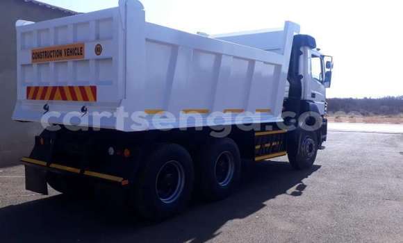 Acheter Occasion Utilitaire Mercedes‒Benz Tipper Blanc à Matsapha, Manzini Acheter Occasion Utilitaire Mercedes‒Benz Tipper Blanc à Matsapha, Manzini