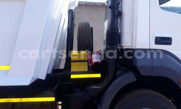 Acheter Occasion Utilitaire Mercedes‒Benz Tipper Blanc à Matsapha, Manzini Acheter Occasion Utilitaire Mercedes‒Benz Tipper Blanc à Matsapha, Manzini