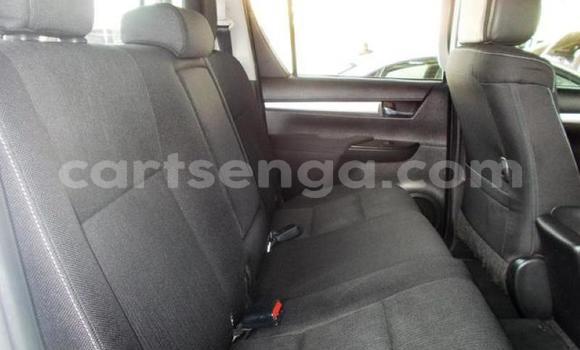 Buy Used Toyota Hilux White Car in Mbabane in Manzini Buy Used Toyota Hilux White Car in Mbabane in Manzini