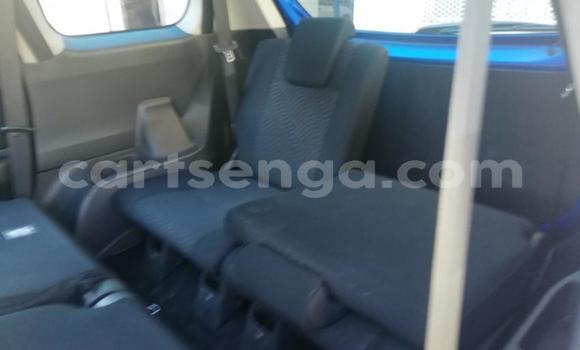 Nunua Ilio tumika Toyota Avanza Blue Gari ndani ya Lobamba nchini Manzini Nunua Ilio tumika Toyota Avanza Blue Gari ndani ya Lobamba nchini Manzini