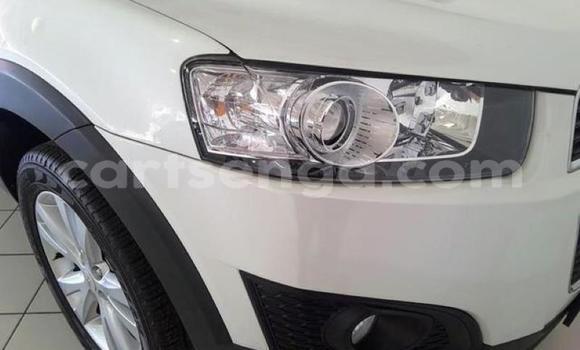 Acheter Occasion Voiture Chevrolet Captiva Blanc à Big Bend, Lubombo District Acheter Occasion Voiture Chevrolet Captiva Blanc à Big Bend, Lubombo District