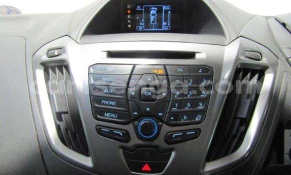 Acheter Occasion Voiture Ford Tourneo Custom Blanc à Big Bend, Lubombo District Acheter Occasion Voiture Ford Tourneo Custom Blanc à Big Bend, Lubombo District